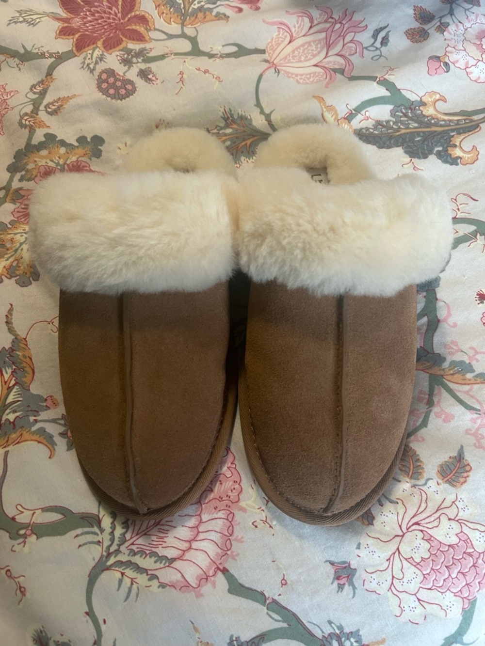 Women’s Ugg Slippers - Brown/Cream
